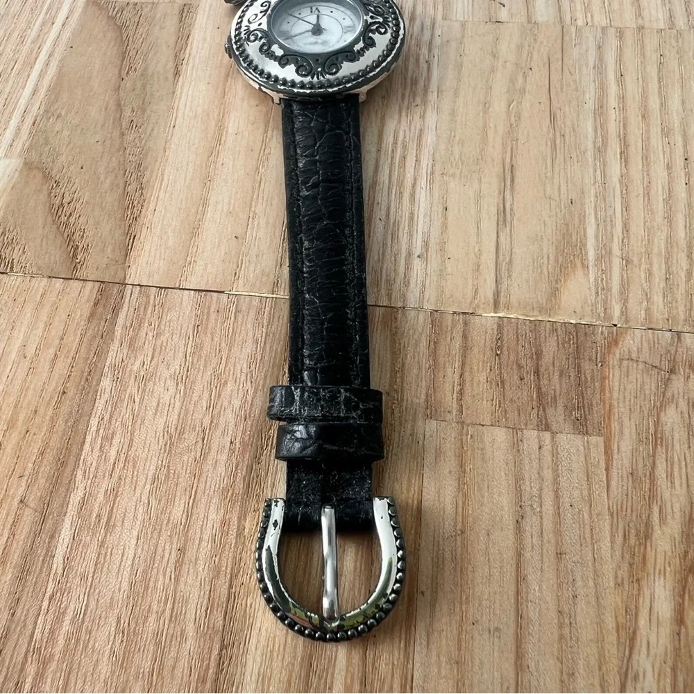 Brighton ladies London silver tone black leather NEW BATTERY